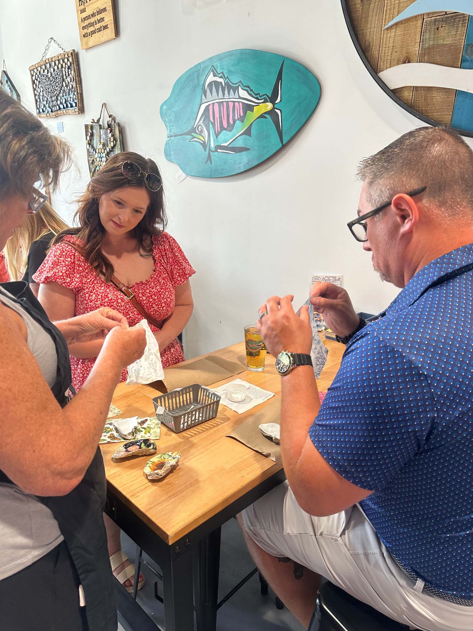 Oyster Decoupage making